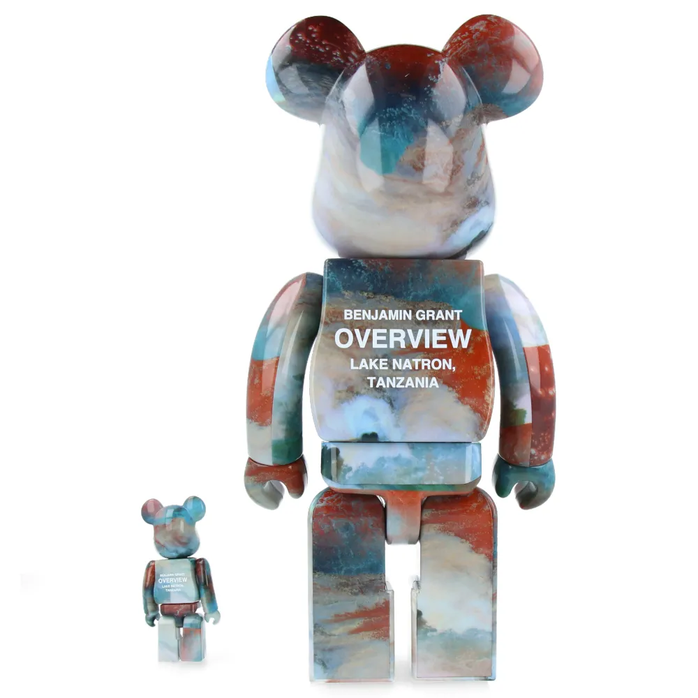 1000% Bearbrick Benjamin Grant - Overview Lake Natron