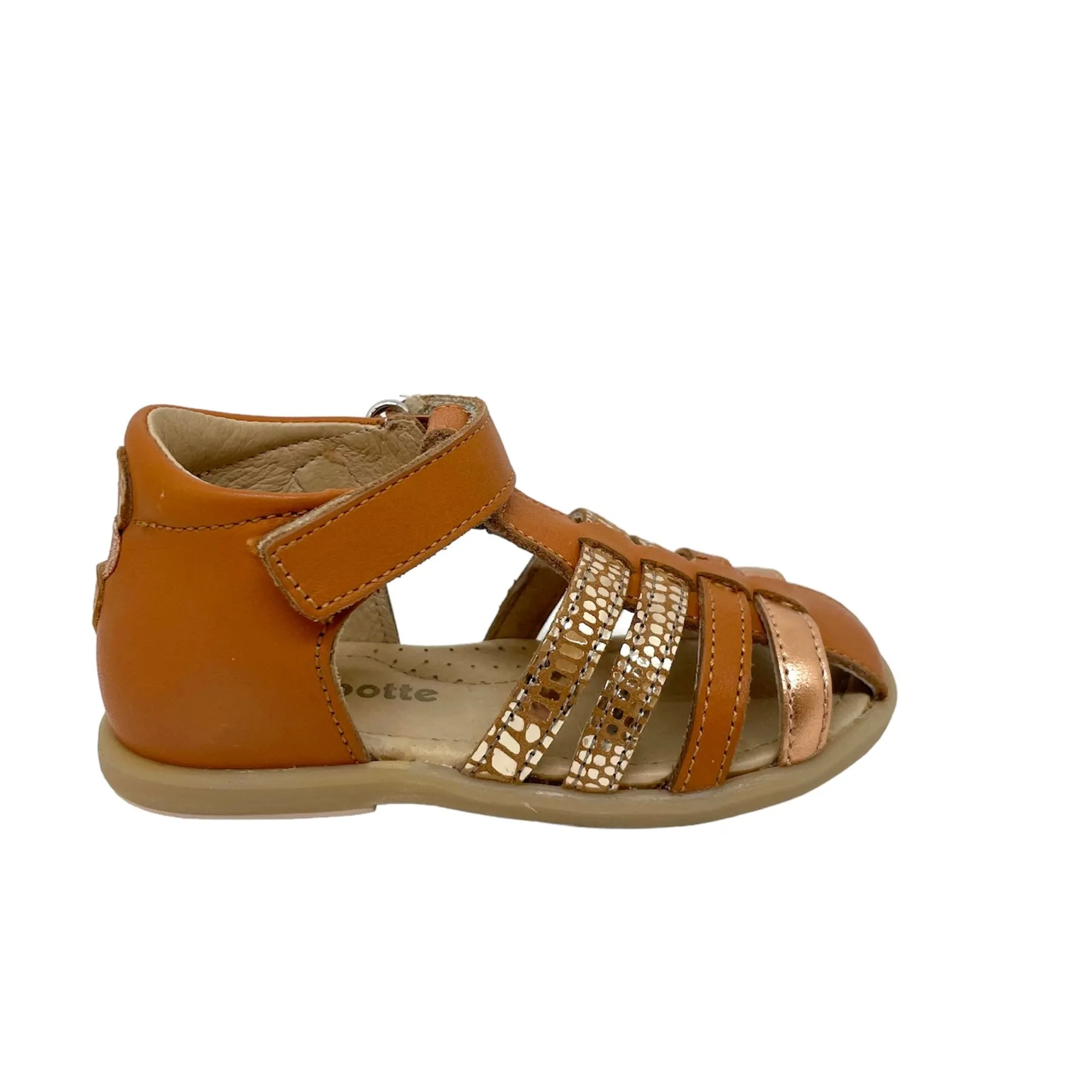 BABYBOTTE TERIYAKI camel sandales nu pieds