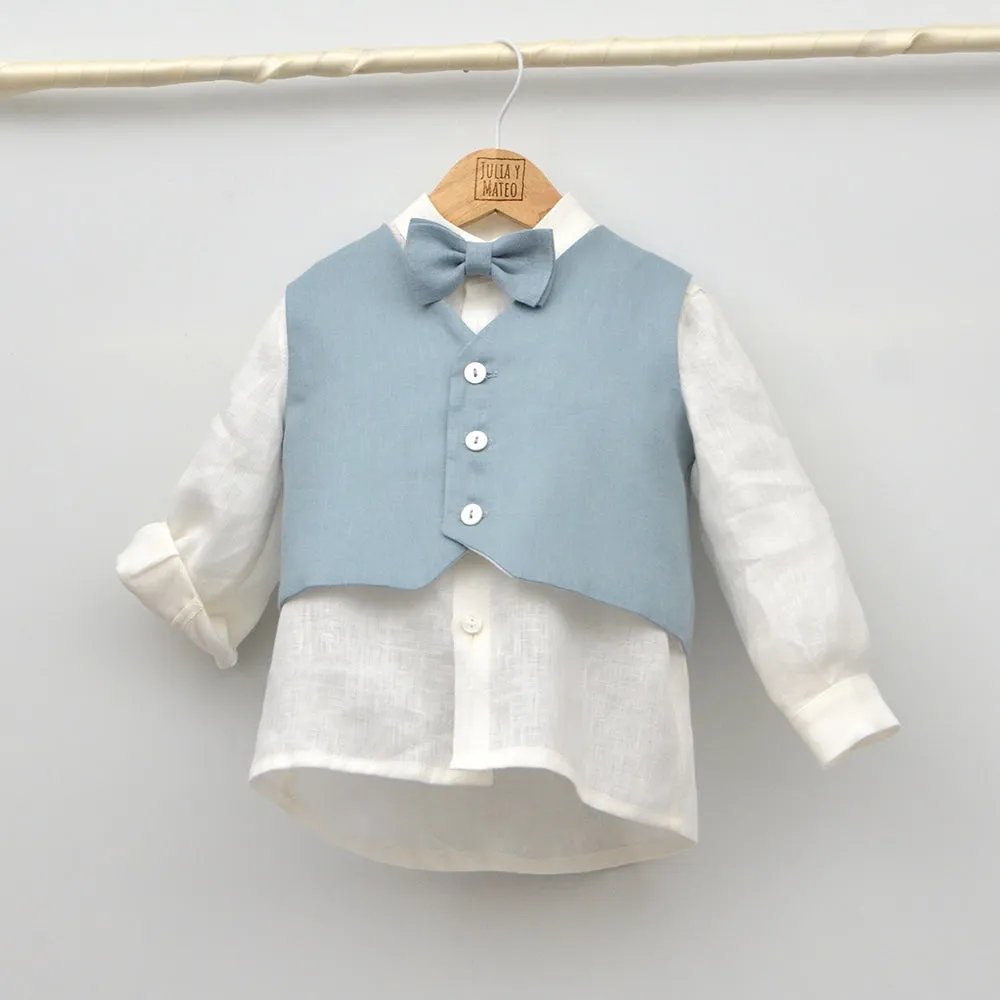 Conjunto lino Santiago con camisa, chaleco, pajarita y pantalón con fajín