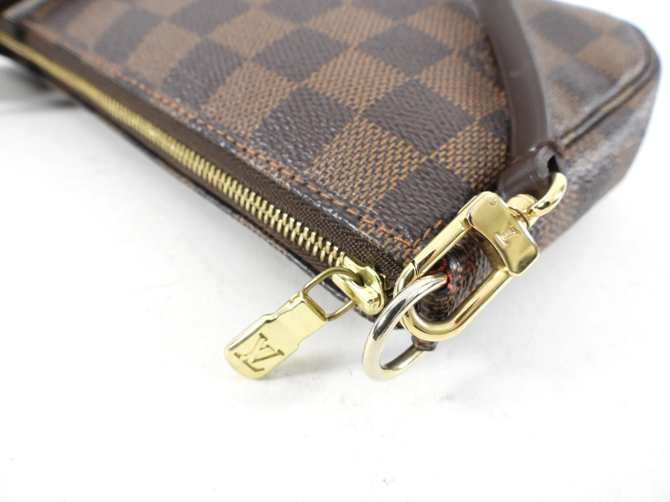 Louis Vuitton Damier Ebene Pochette Accessoires Bag